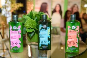 «Descubre la magia del maquillaje Yves Rocher: productos de calidad y belleza natural»