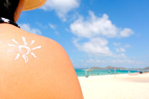 5 consejos para proteger tu piel de los dañinos rayos del sol