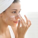 Radiante durante el embarazo: rutina de skincare en 5 pasos
