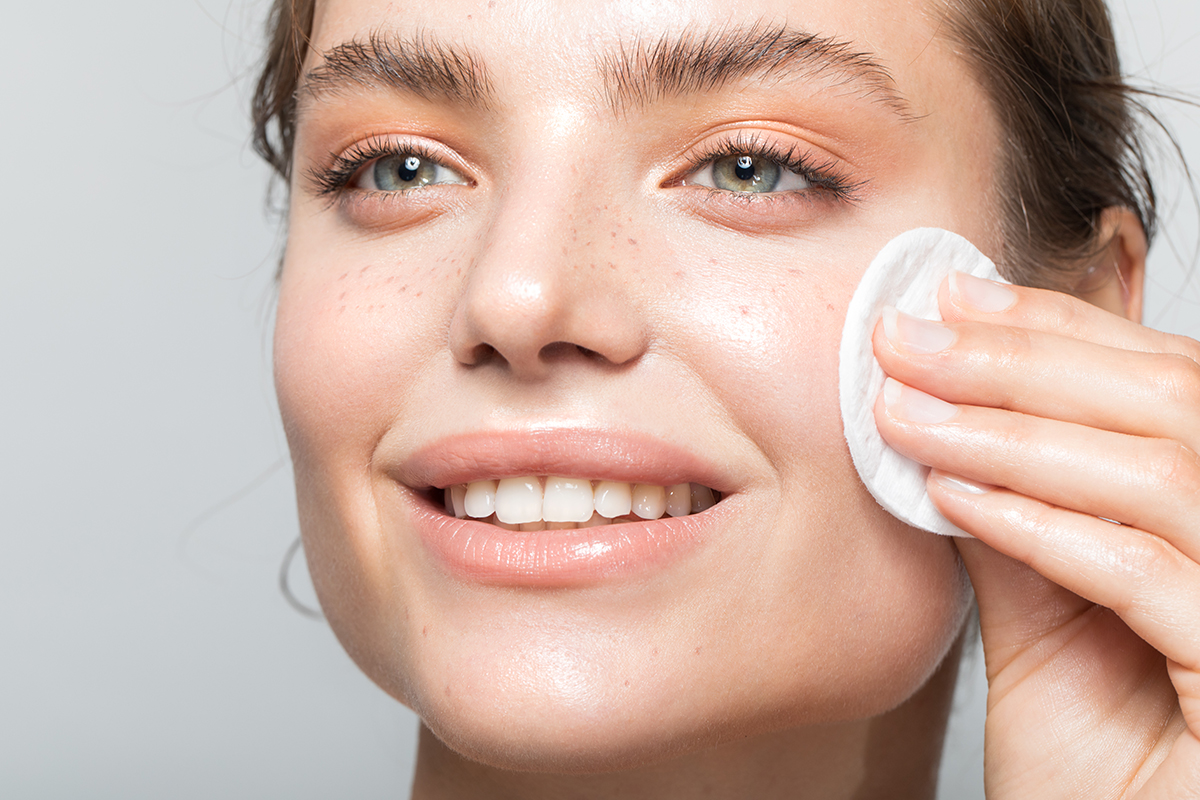 Recupera la hidratación con nuestra guía de skincare para piel seca