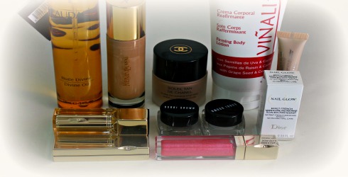 Refrigerador skincare en miniatura para cuidar tu piel en Perú