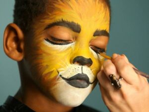 Descubre el encanto del maquillaje inspirado en el Gato con Botas