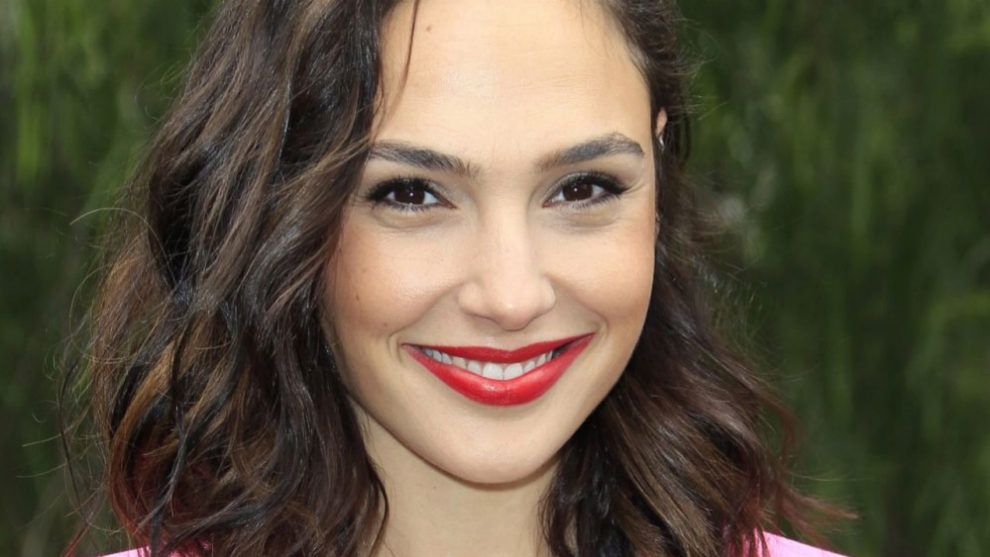 Descubre los secretos del maquillaje para mujer y luce radiante