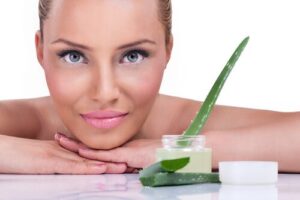 Rutina de cuidado de la piel con aloe vera: piel radiante y saludable