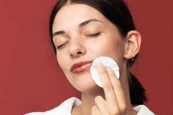 Rutina de cuidado facial para piel mixta: ¡lucirás radiante!