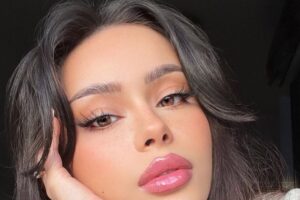 Descubre los secretos del maquillaje fácil y rápido para lucir espectacular en minutos
