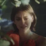 Secretos de la piel radiante de Kaia Gerber