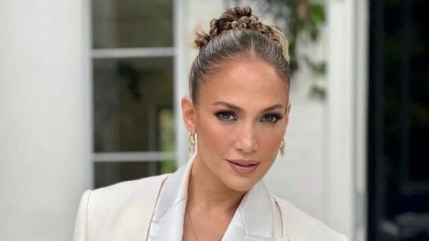 Secretos de skincare JLo: ¡Piel radiante como nunca antes!