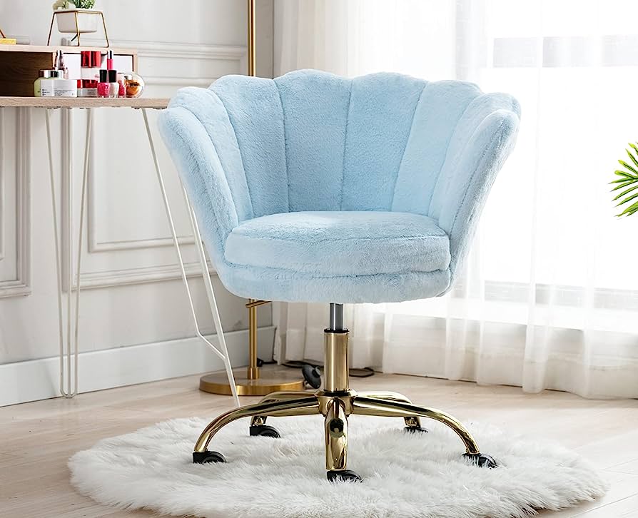 Descubre la silla ideal para tu tocador de maquillaje y siéntete cómoda durante tus sesiones de Belleza.