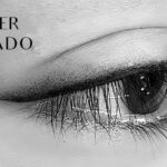 Maquillaje de ojos con un solo color: resalta tu mirada con estilo.
