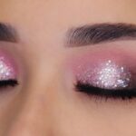 Maquillaje rosado para ojos: Destaca tu mirada con un toque romántico.