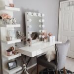 Encuentra el tocador de maquillaje perfecto en Conforama – Descubre nuestra amplia variedad de Bellezas y estilos para crear tu espacio de Belleza ideal
