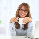 Trabajos remotos en cuidado de la piel: ¡Encuentra tu oportunidad!