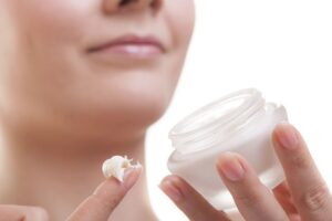 Transforma tu piel con nuestros productos de cuidado facial