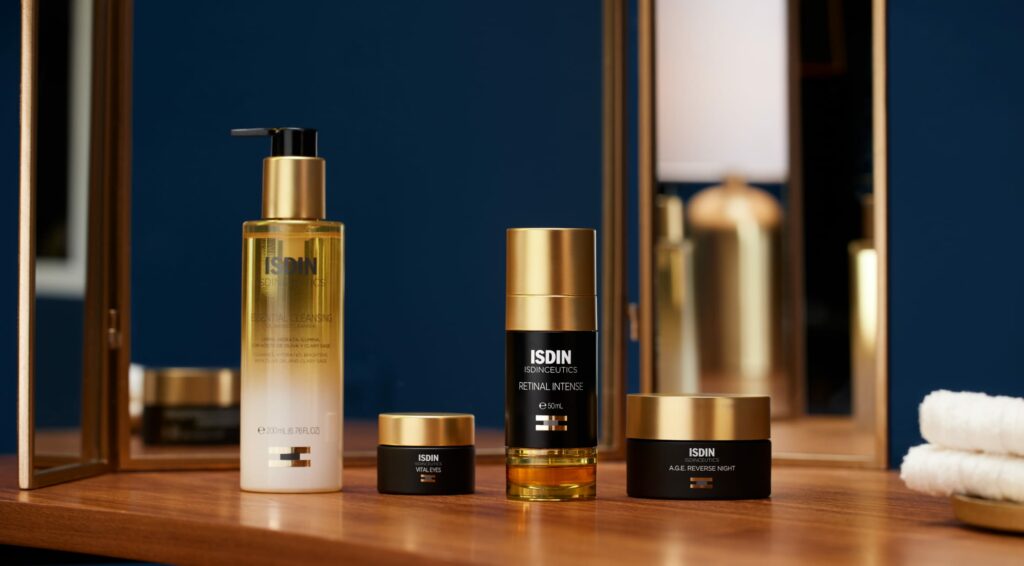 Transforma tu piel grasa mientras duermes: rutina de skincare nocturna