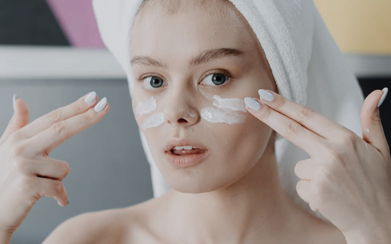 Transforma tu piel mixta con nuestra rutina skincare día y noche