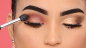 Aprende a maquillar tus ojos con nuestro fácil tutorial