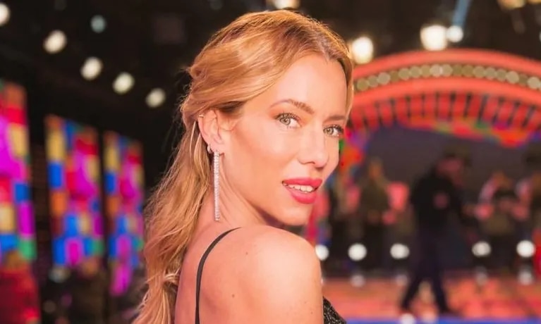 Maquillaje de tigre para niñas: ¡Diviértete con un look salvaje y fácil de hacer!