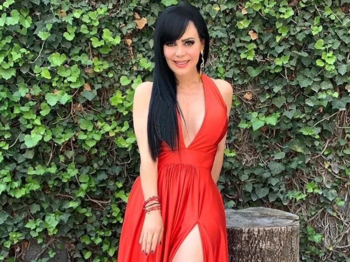 Encuentra el maquillaje perfecto para tu vestido rojo | Tips y consejos de Belleza para resaltar tu look.