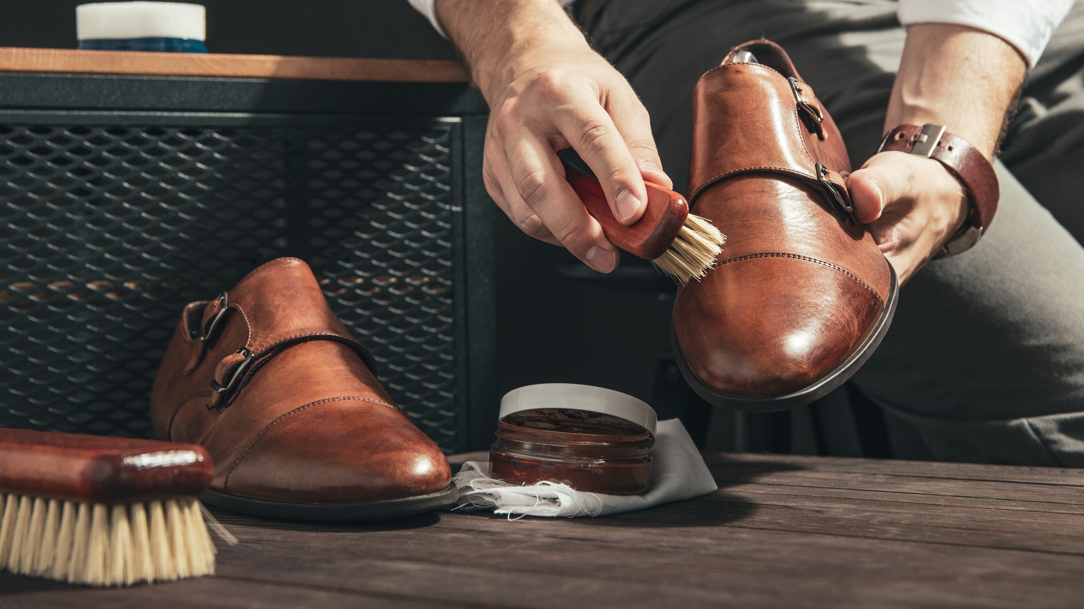 Consejos para cuidar la piel de tus zapatos y mantenerlos como nuevos